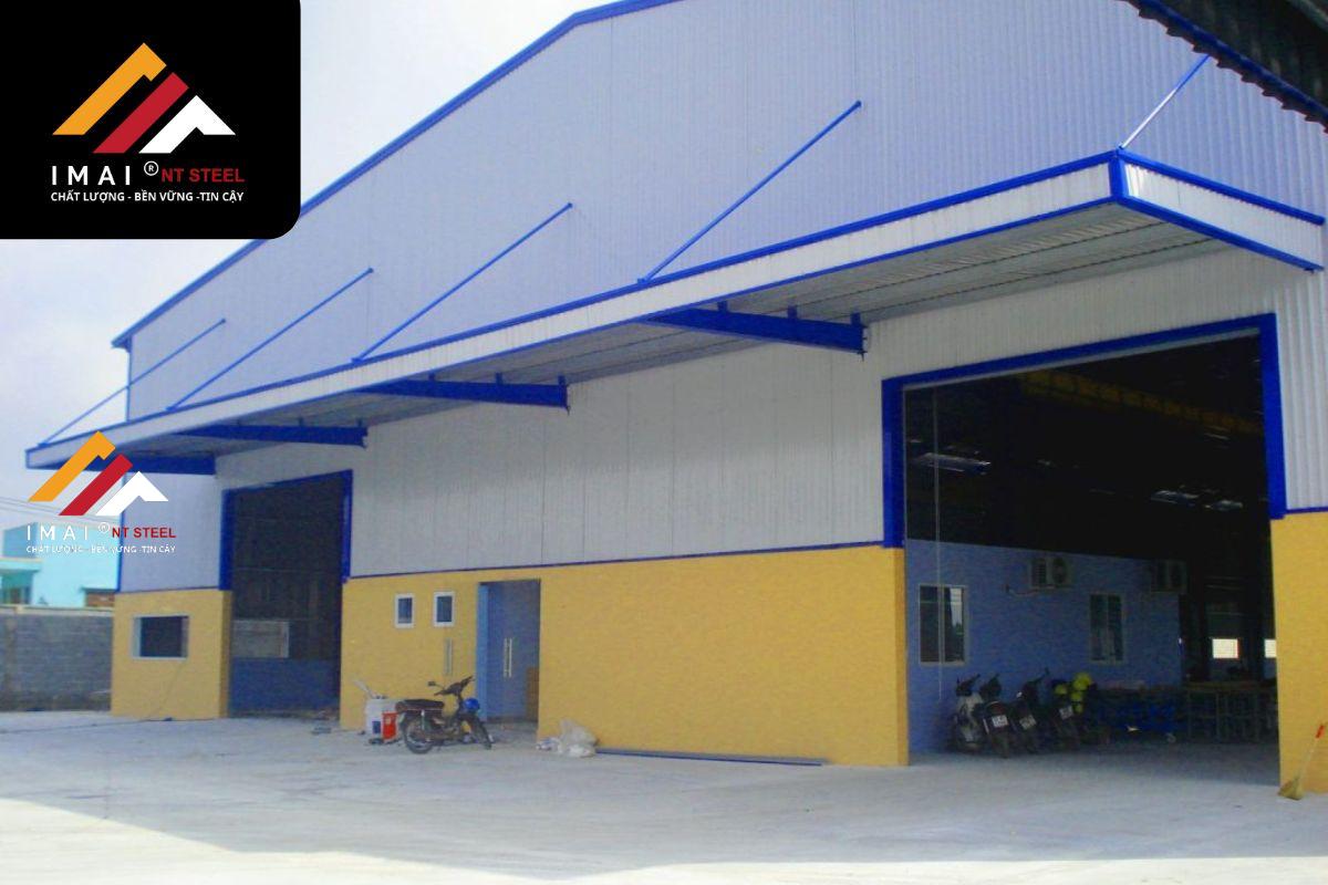 Mẫu mái hiên nhà xưởng, mái che cửa nhà xưởng