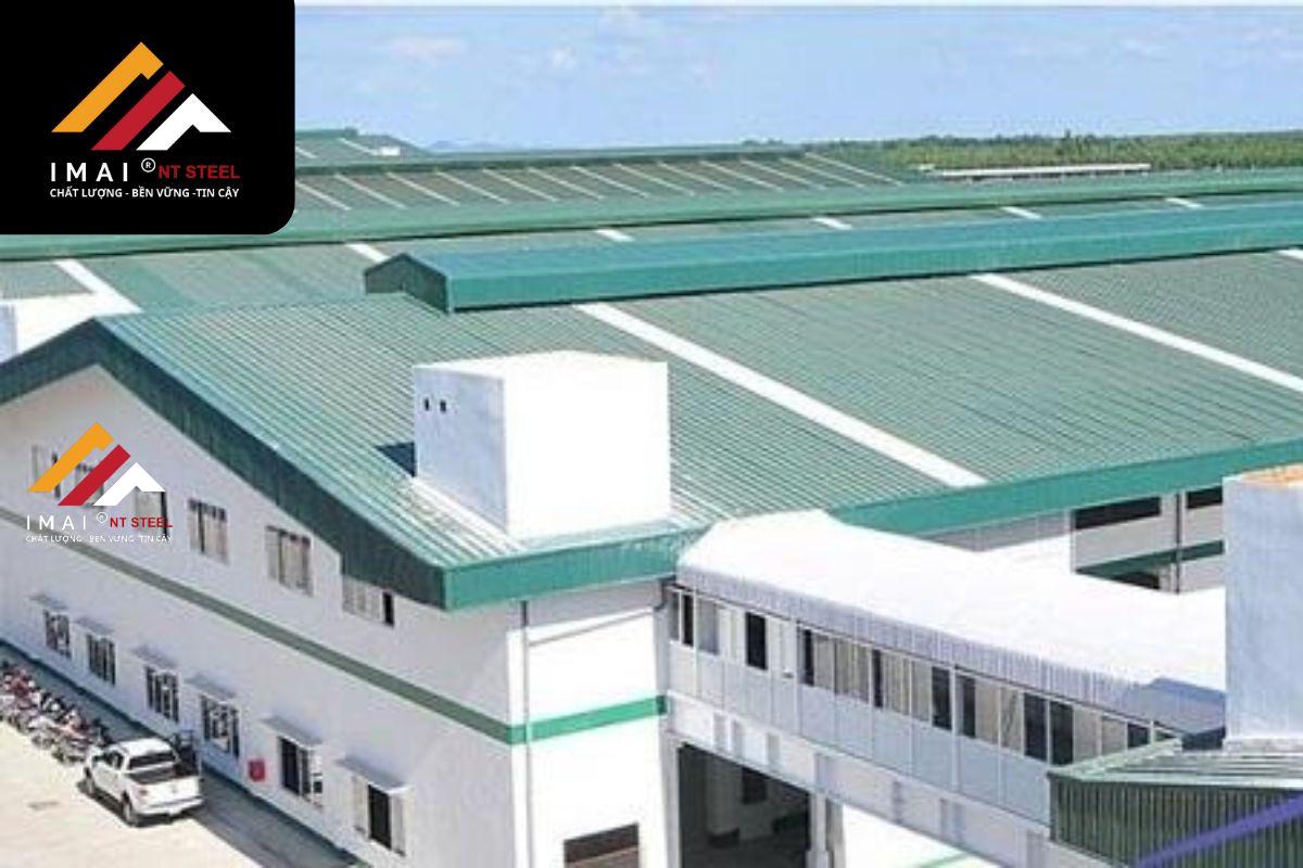 Mái dốc nhà xưởng công nghiệp