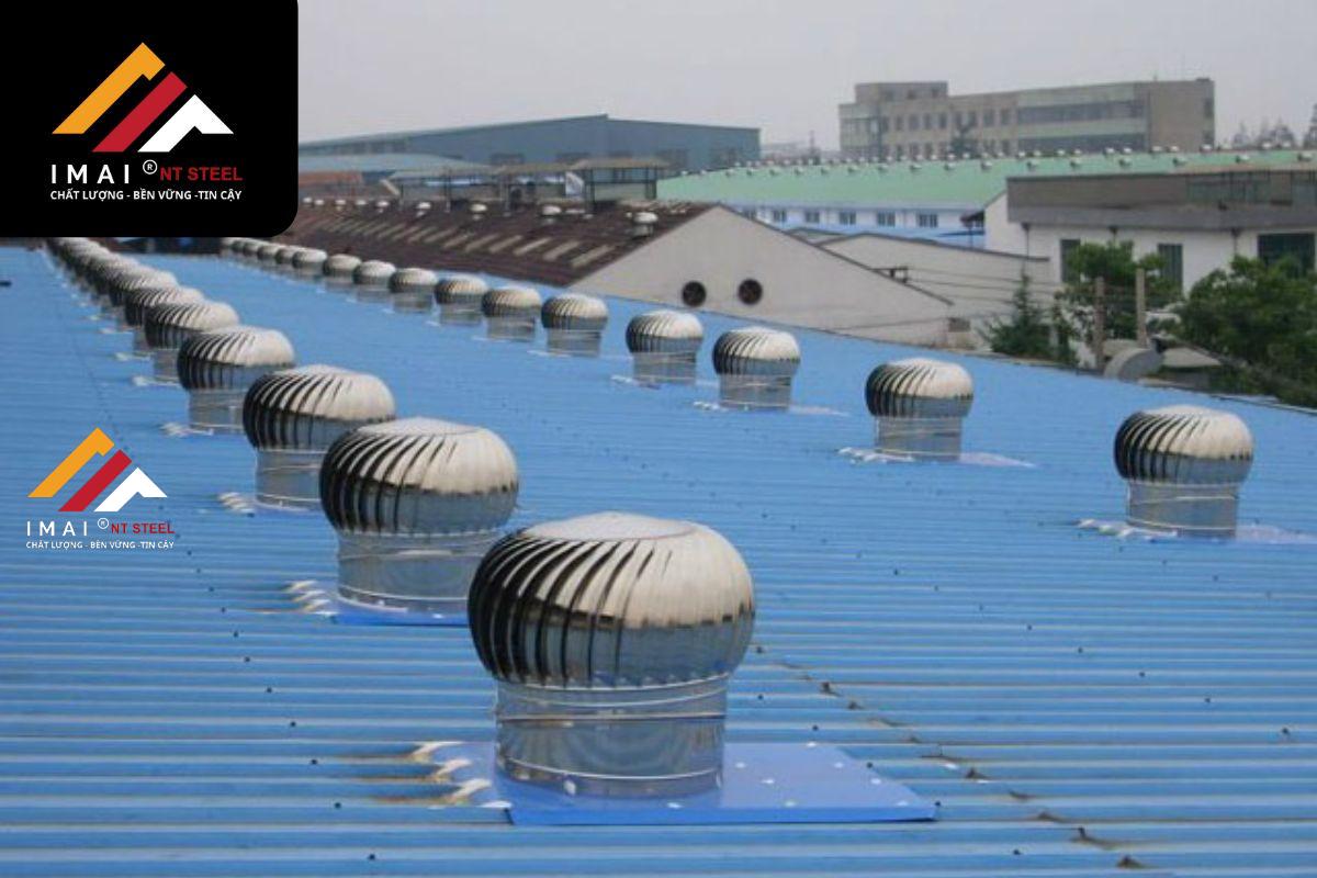 Giải pháp thông gió nhà xưởng bằng mái tôn bằng quả cầu thông gió