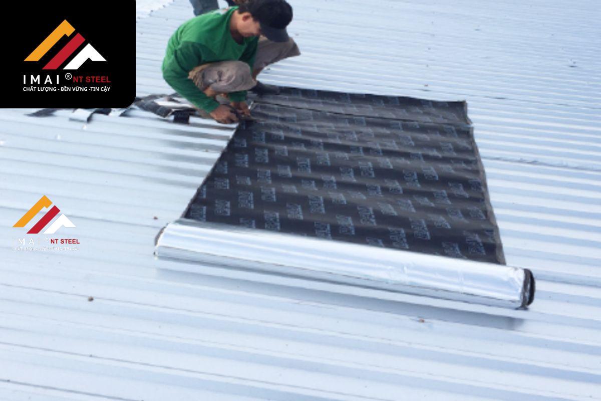 Ưu điểm của miếng dán chống dột mái tôn