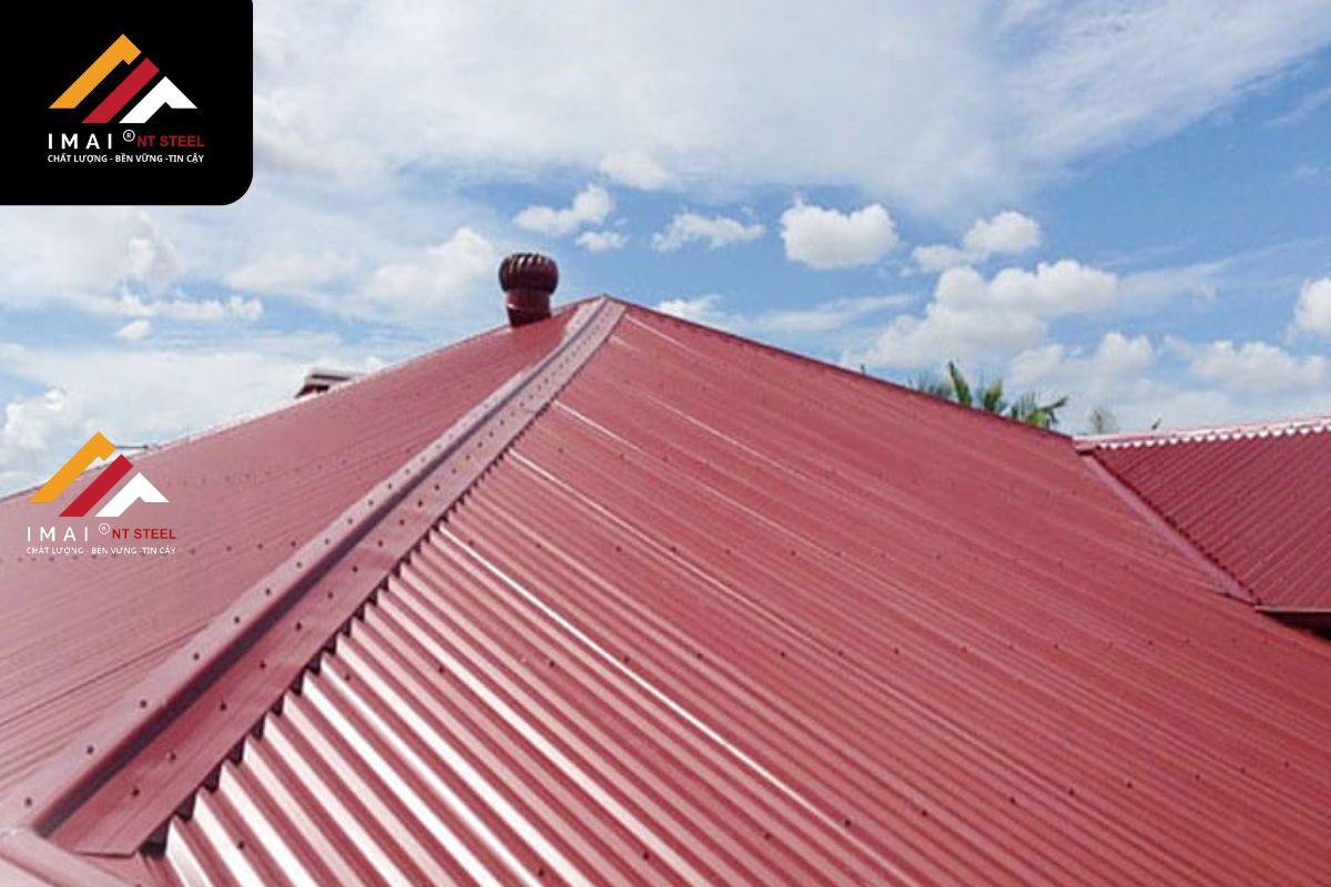 Làm mái tôn bảo hành 10 năm có đáng đầu tư không?