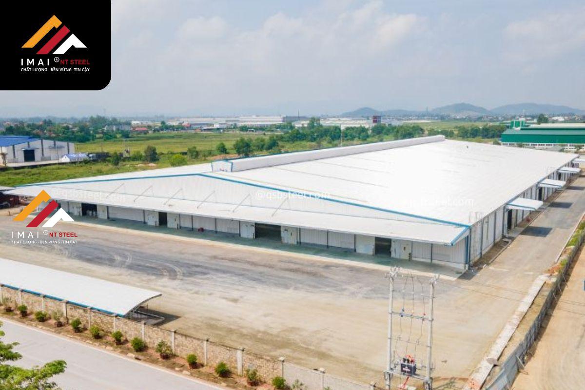 Một số mẫu công trình nhà xưởng khung thép mái tôn đẹp, ấn tượng