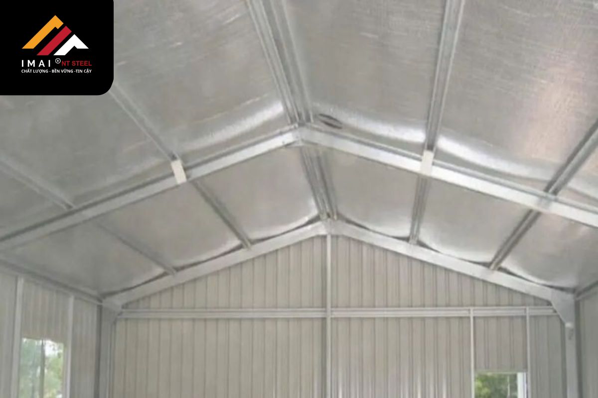 Xốp chống nóng mái tôn là gì?